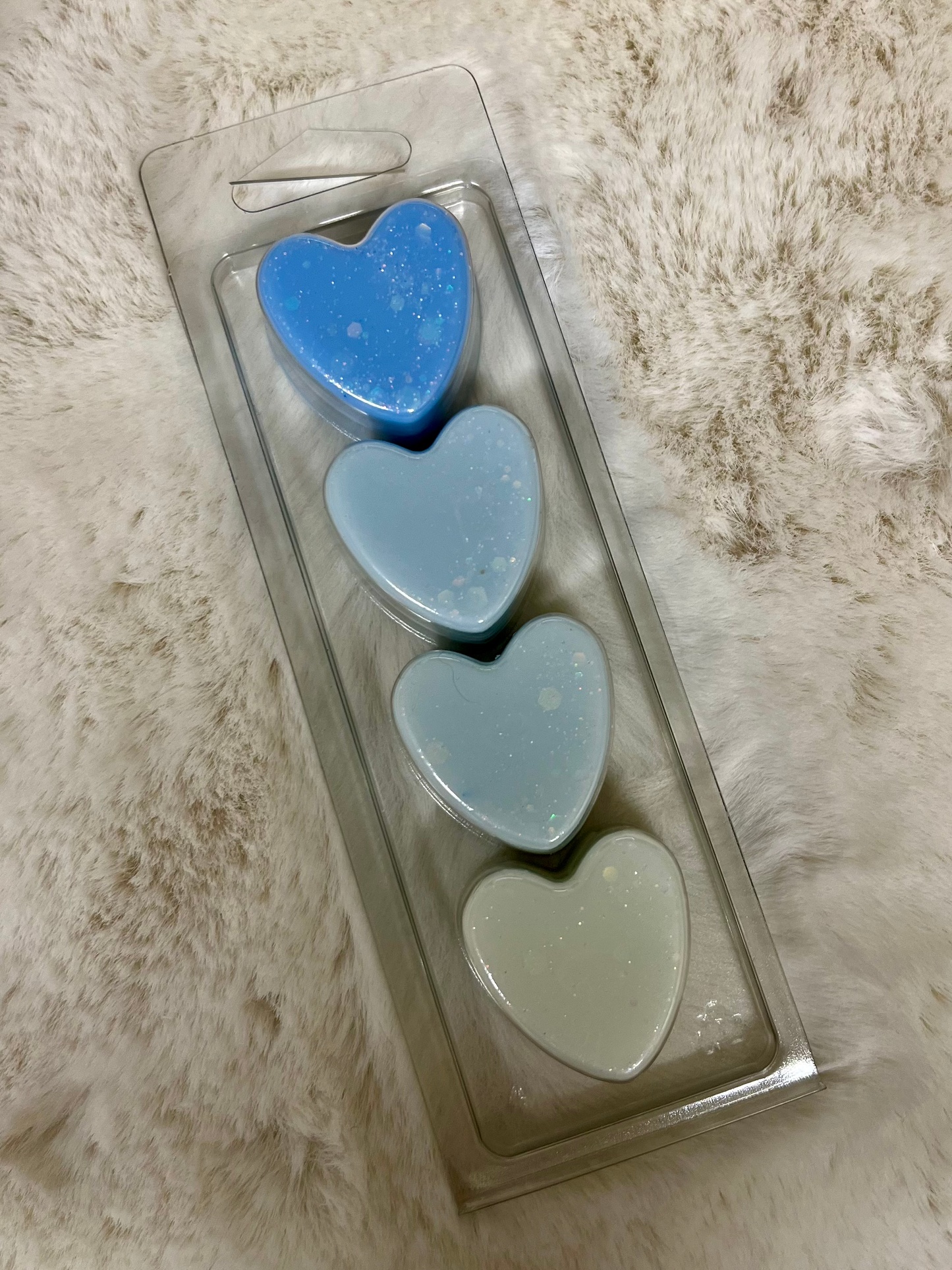 Hearts Clamshell image 1