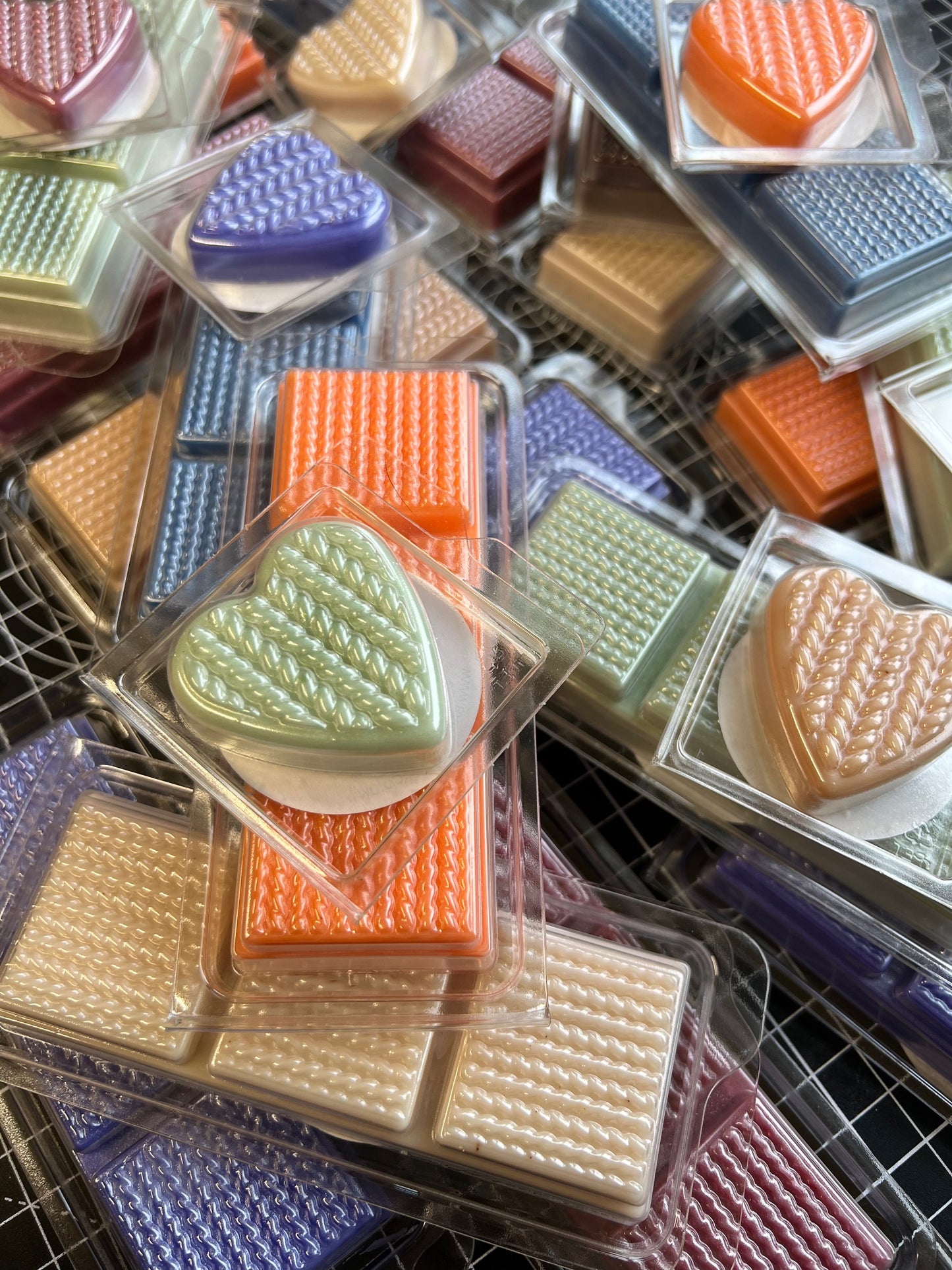 Mini Clamshell Hearts Dubai Fragrance Collection image 9