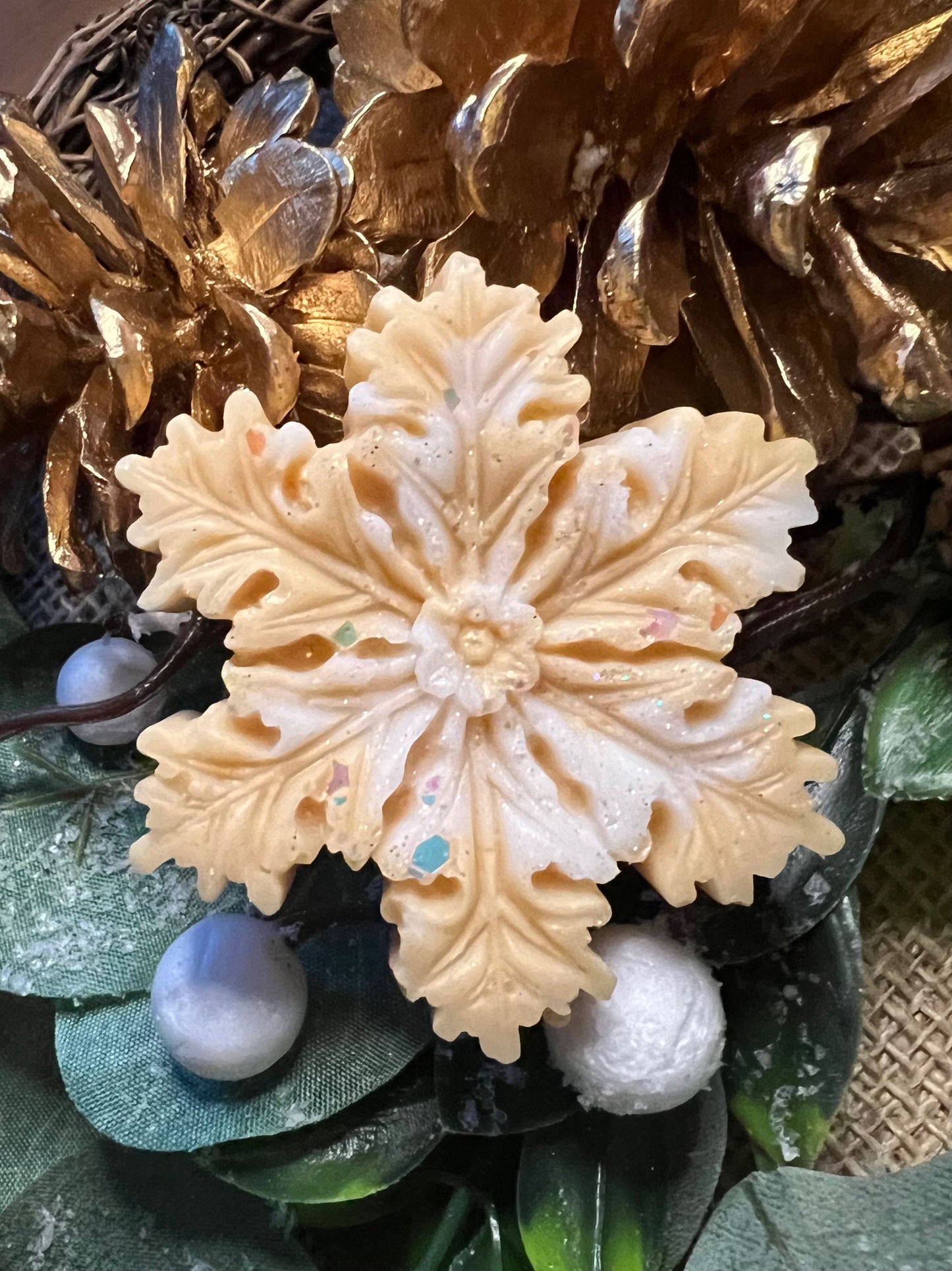 Winter Cherry & Ginger Frosting Snowflake Snapbar  image 0