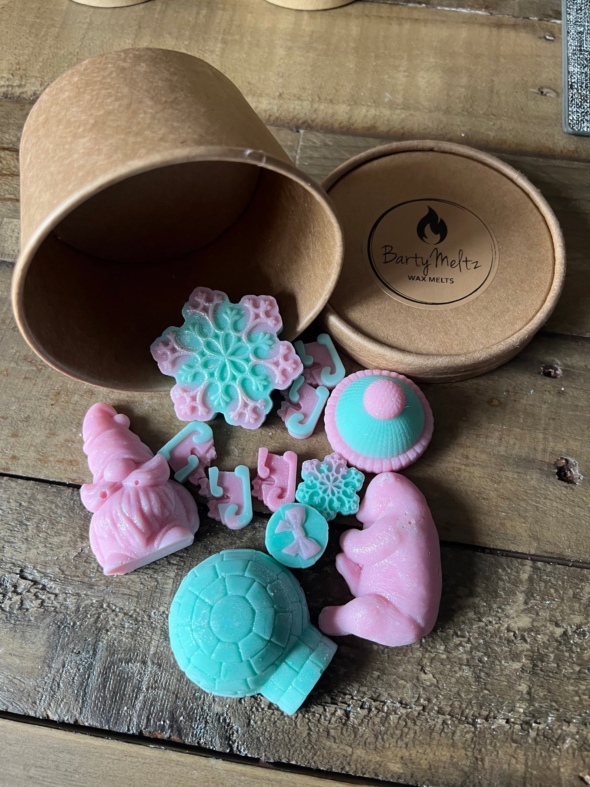 🎄🎅🏻Christmas Scoopie Tubs🎅🏻🎄 image 1